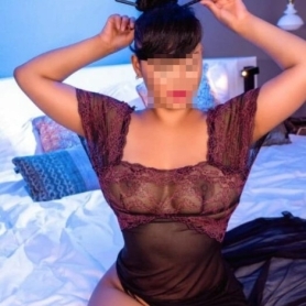 Camile - Escort Girls in Onex