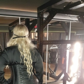 Lady Velvet - SM/BDSM en Zurigo