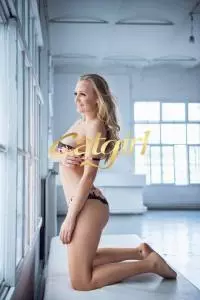 Lucette Nice - Pornstar à Aire-la-Ville - Catgirl