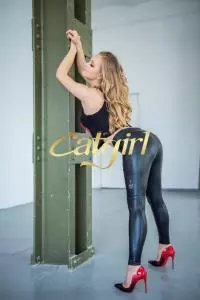 Lucette Nice - Pornstar à Aire-la-Ville - Catgirl