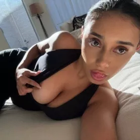 Escort Girls Geneva Mia 
