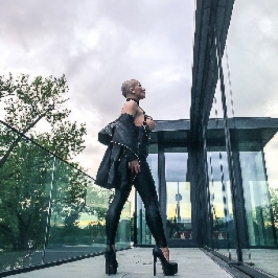 MistressJustine - SM/BDSM à Winterthour