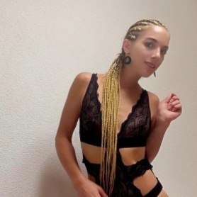 Niky - Escort Girl à Sion